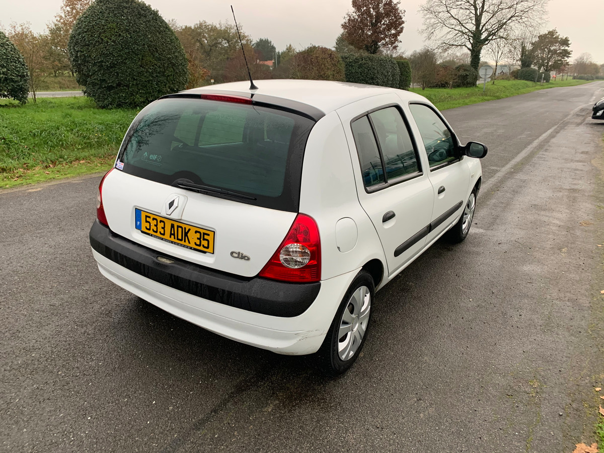 RENAULT Clio 1.2i 60CH 1ER MAIN 50695KM