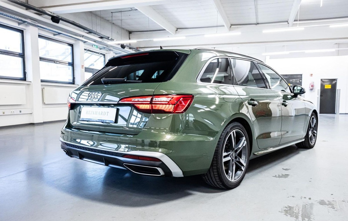 Audi A4 Avant V 40 TDI 204ch S line S tronic 7