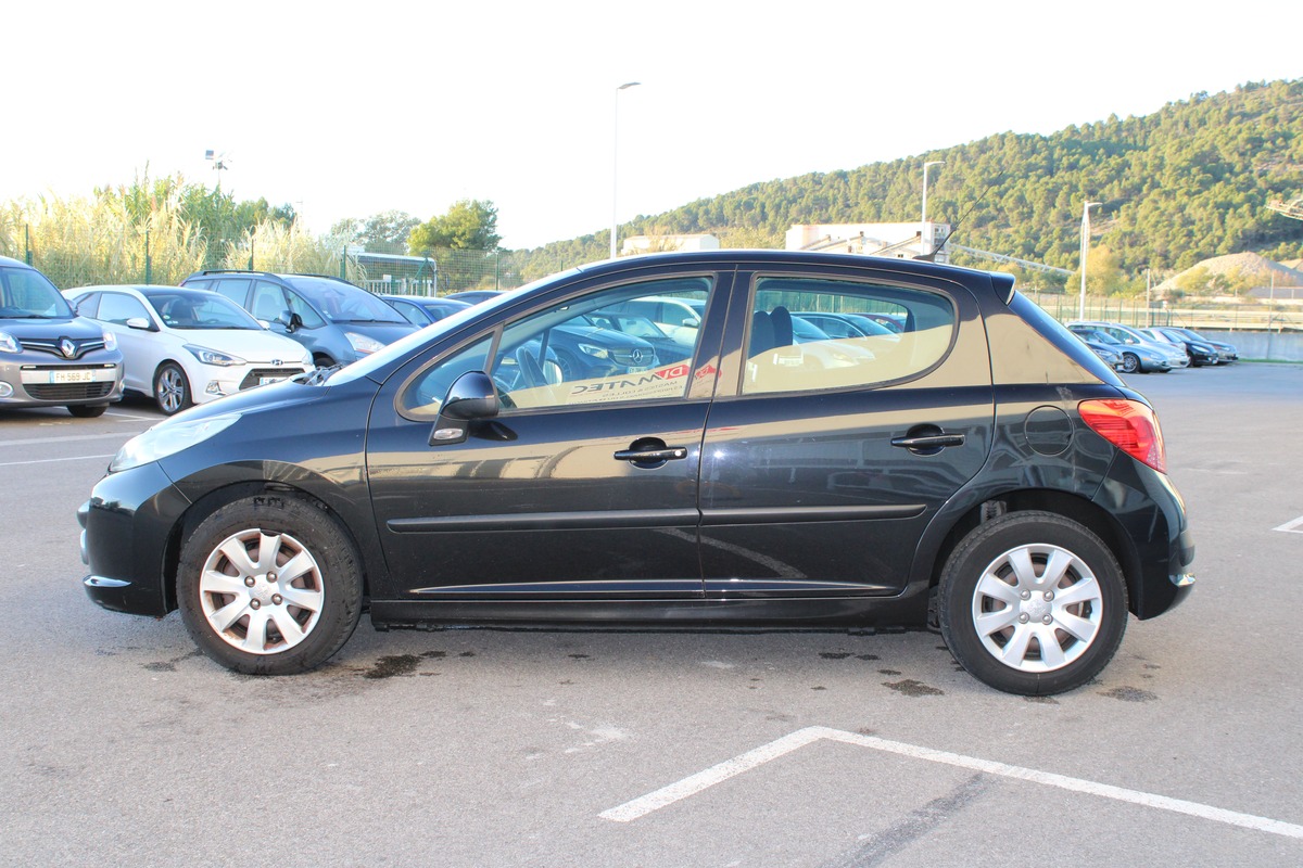 Peugeot 207 1.4 VTi 16v Active 5p - Garantie 12 Mois