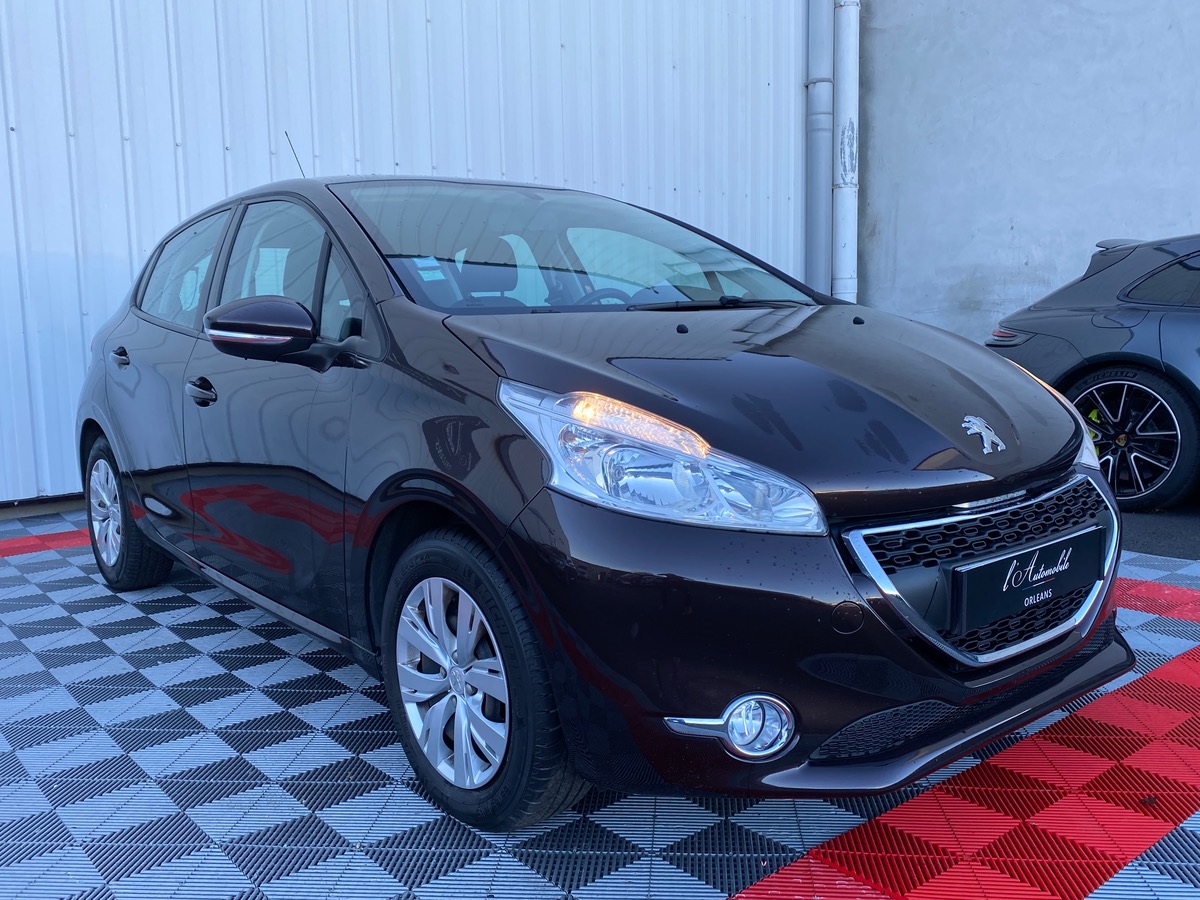 Peugeot 208 1.0 VTi 68 URBAN b