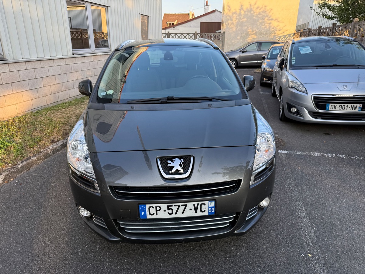 Peugeot 5008 1.6 HDI 112 CV style 1er main 7 place 4XCB