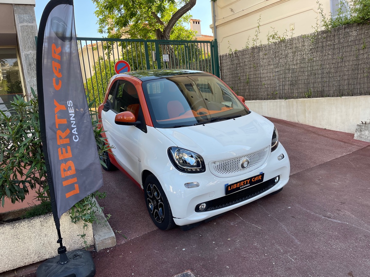 Smart FORTWO 71 CV Ecran / Radar Arr / Jantes Prime / Toit Panoramique