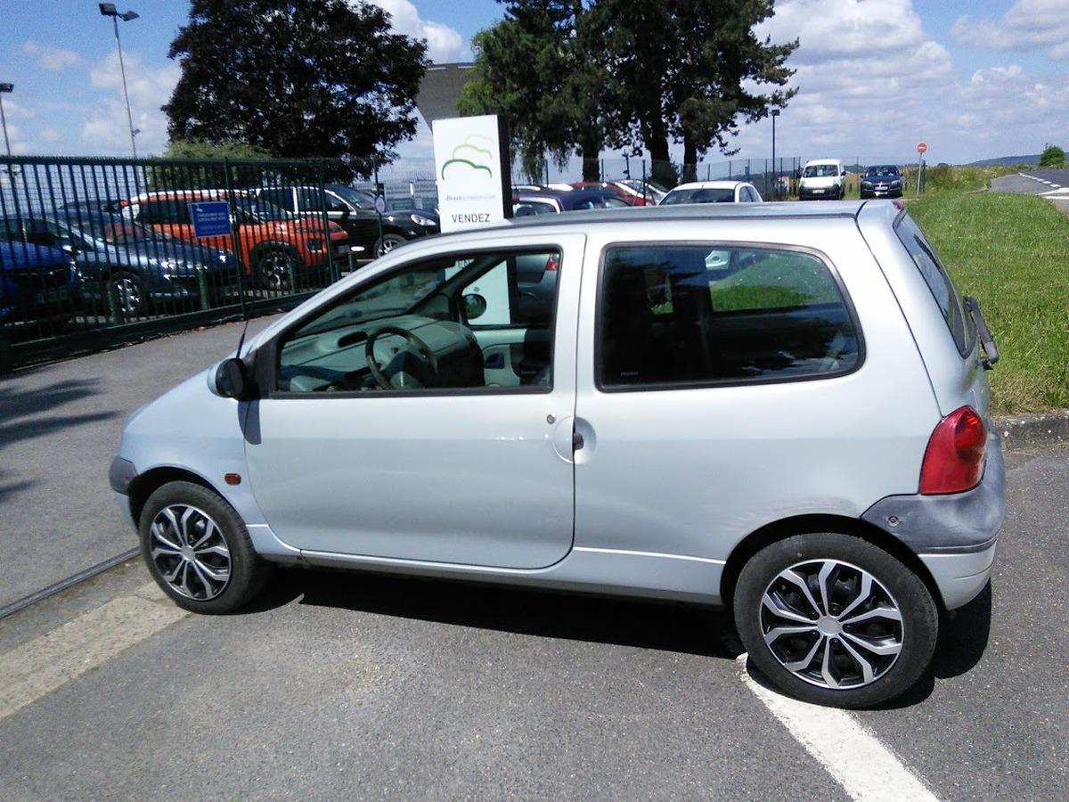 RENAULT Twingo 1.2 i 60