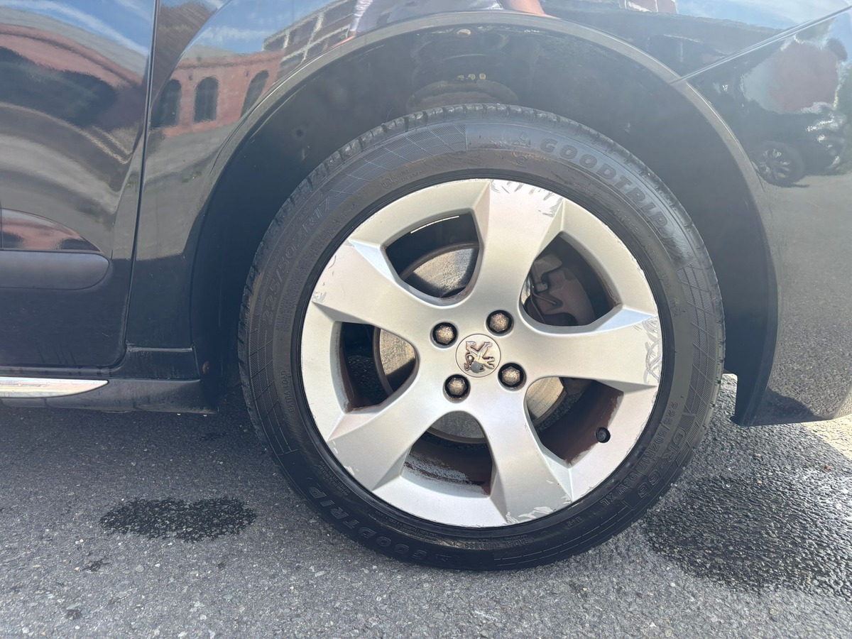 Peugeot 3008 2.0 HDI Premium Pack - ATTELAGE - DISTRIBUTION NEUVE - GARANTIE