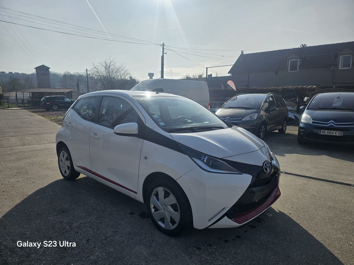 Toyota Aygo 69 CH FINANCEMENT EN 3,4,10 FOIS JUSQU'A 3500