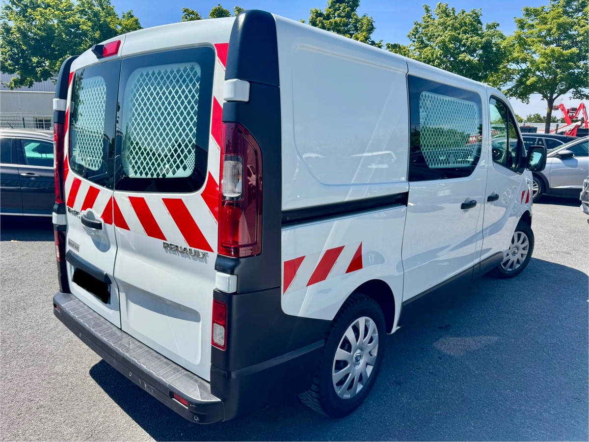 RENAULT Trafic L1H1 1.6 DCI 125CH GRAND CONFORT VITRE / PRIX HT