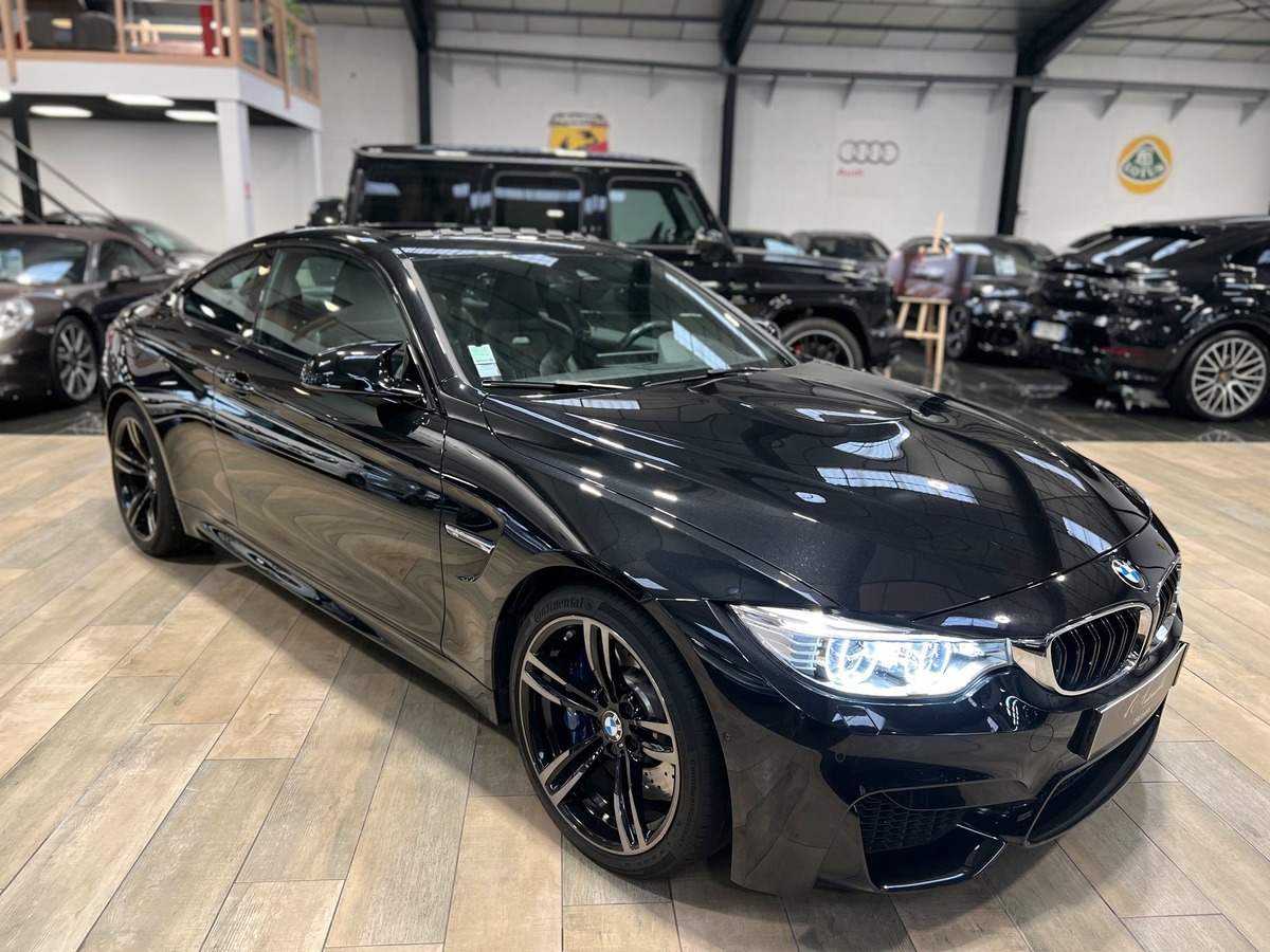 Bmw M4 COUPE (F82) 431 CH DKG7 BLACK EDITION