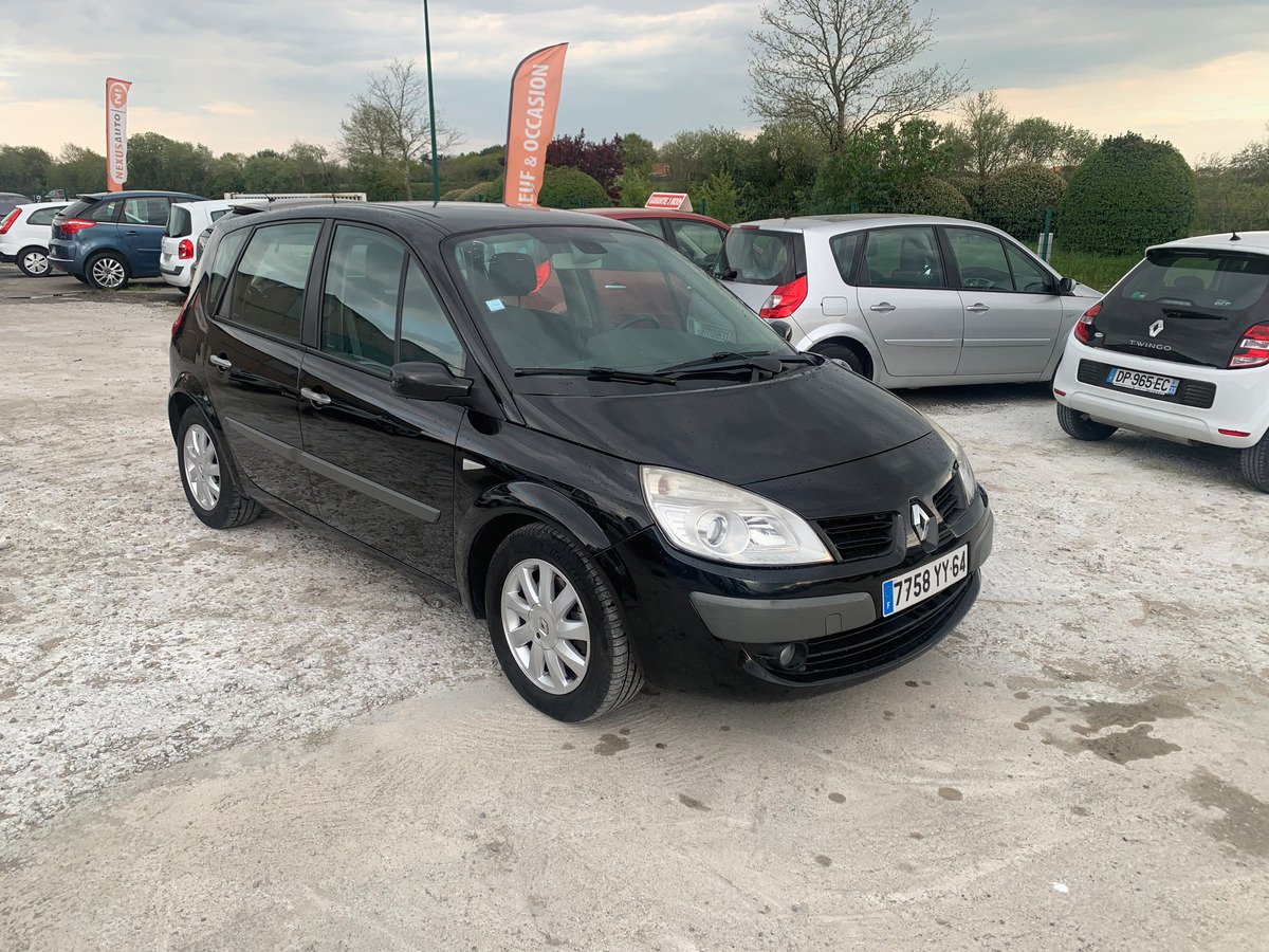 RENAULT Megane scenic 2.0i 135CH 120743km