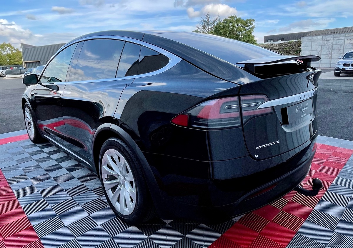 Tesla Model X 100D Dual Motor 7 PL 525 Premium