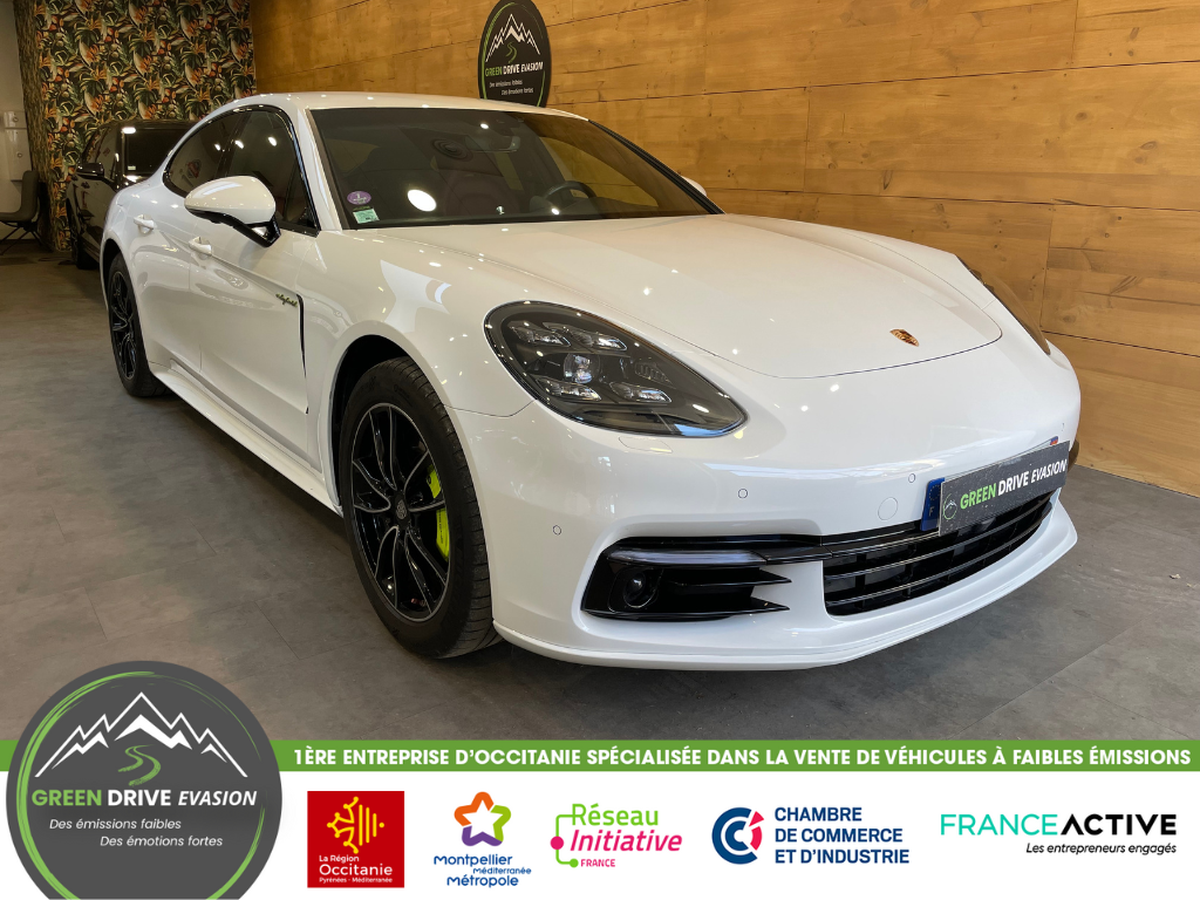 Porsche Panamera 4 E-HYBRID 462 PDK