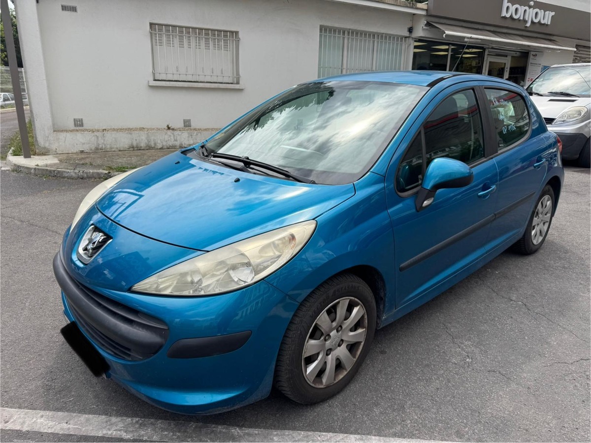 Peugeot 207 1.6 HDi SUIVI FACTURE CARNET DISTRIBUTION FAIT A 1