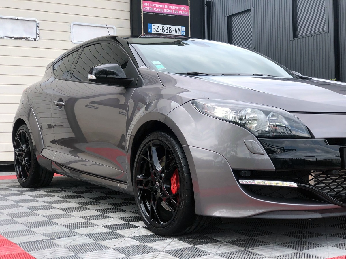 RENAULT Megane III (2) COUPE 2.0 T 265 RS