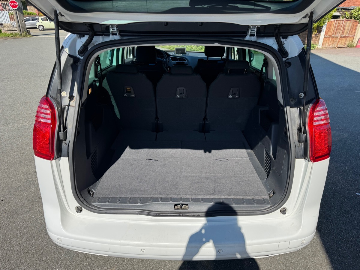 Peugeot 5008 1.6 E-HDI 115CH BUSINESS PACK BVA