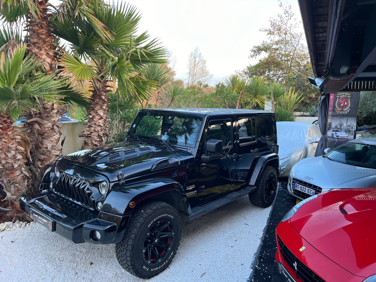 Jeep Wrangler 2.8 crd CONFIGUE FULL BLACK