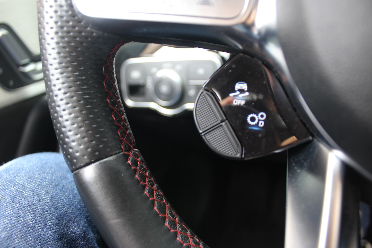 Mercedes-Benz Classe A IV 35 AMG  306 CV 4MATIC 7G-DCT Toit Ouvrant/ Burnmatser / keyless Go....