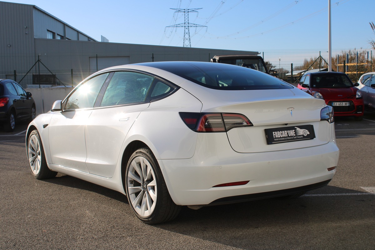 Tesla Model 3 Propulsion 60 kWh LFP - 1ere main - Garantie TESLA Mars 2026