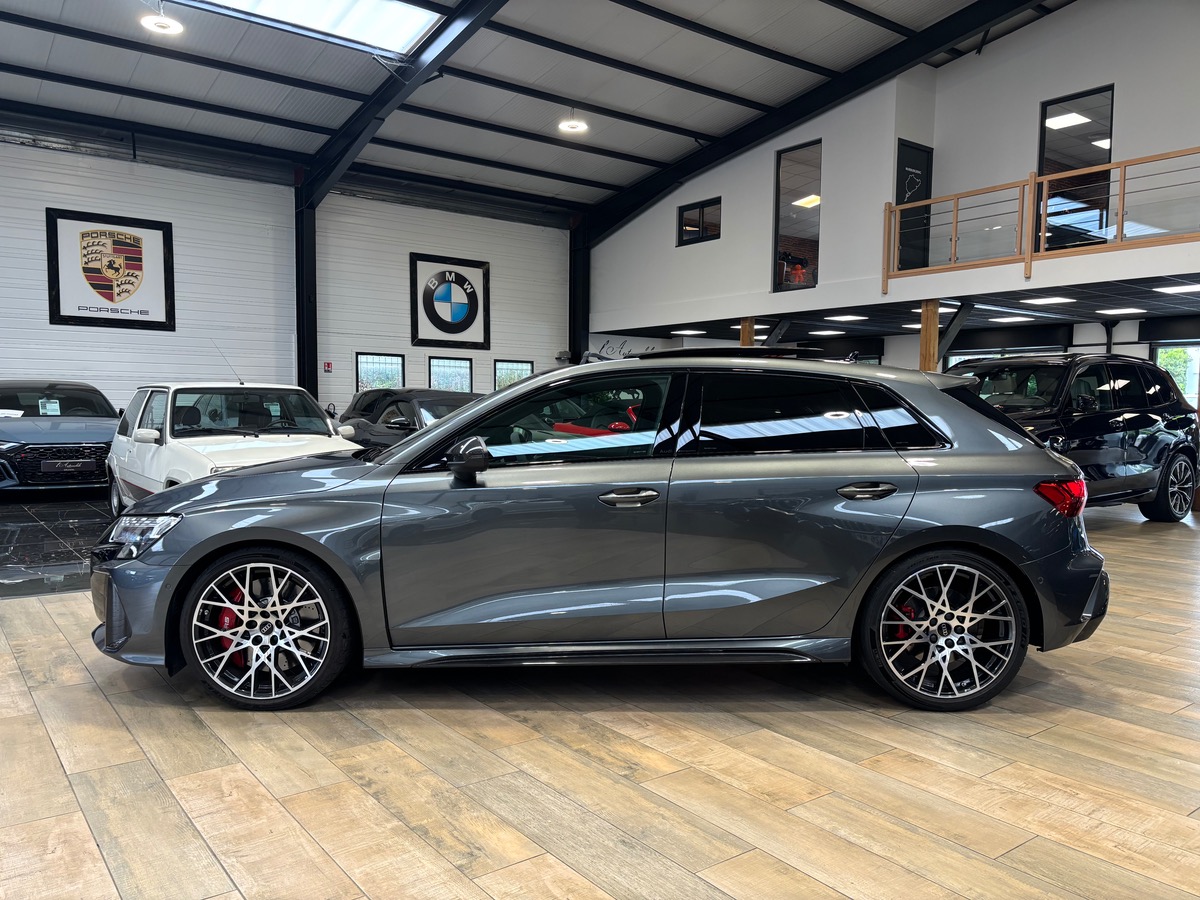 Audi RS3 SPORTBACK 2025 2.5 TFSI 400 QUATTRO S TRONIC 7