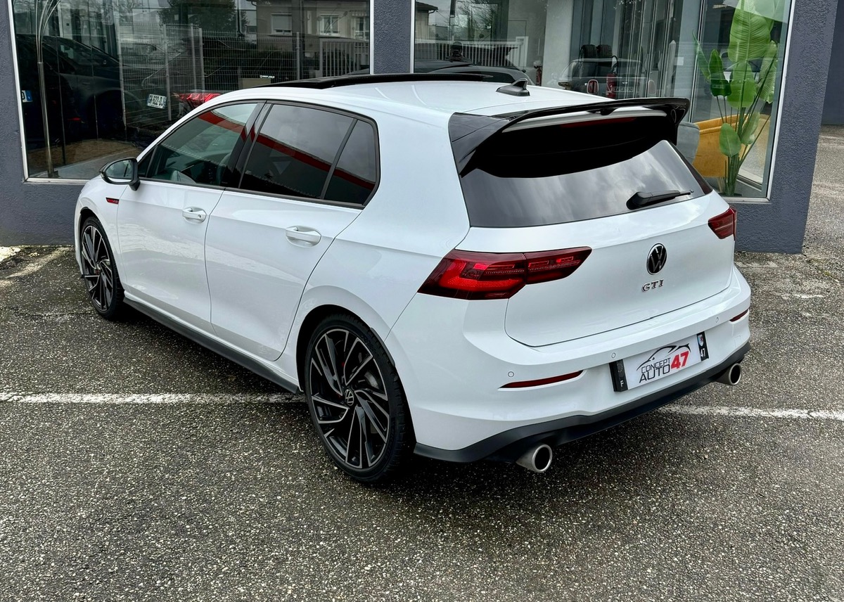 Volkswagen Golf GTI VIII 245 PERFORMANCE