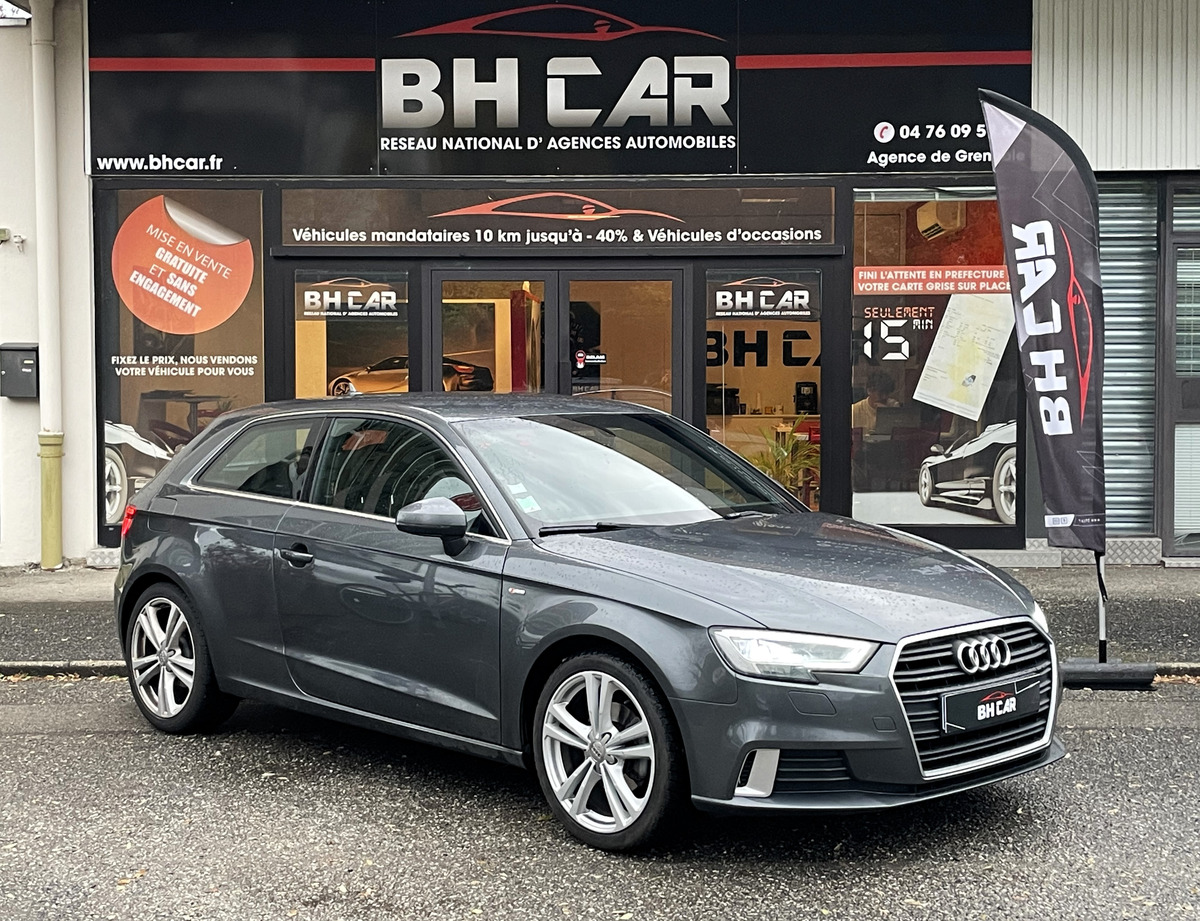 Image: Audi A3 1.6 TDI 116cv S-Tronic 7 S-Line CARPLAY