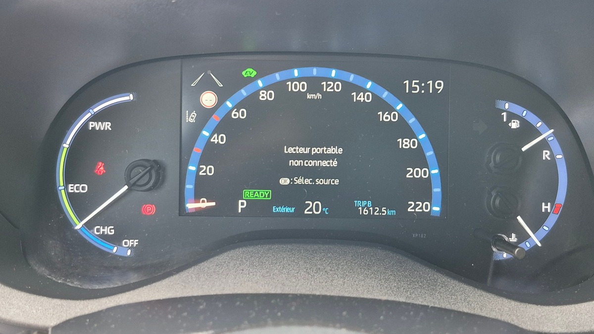 Toyota Yaris Cross 1.5 HYBRIDE 116H 2WD TRAIL (MARCHEPIEDS STANDARDISES)