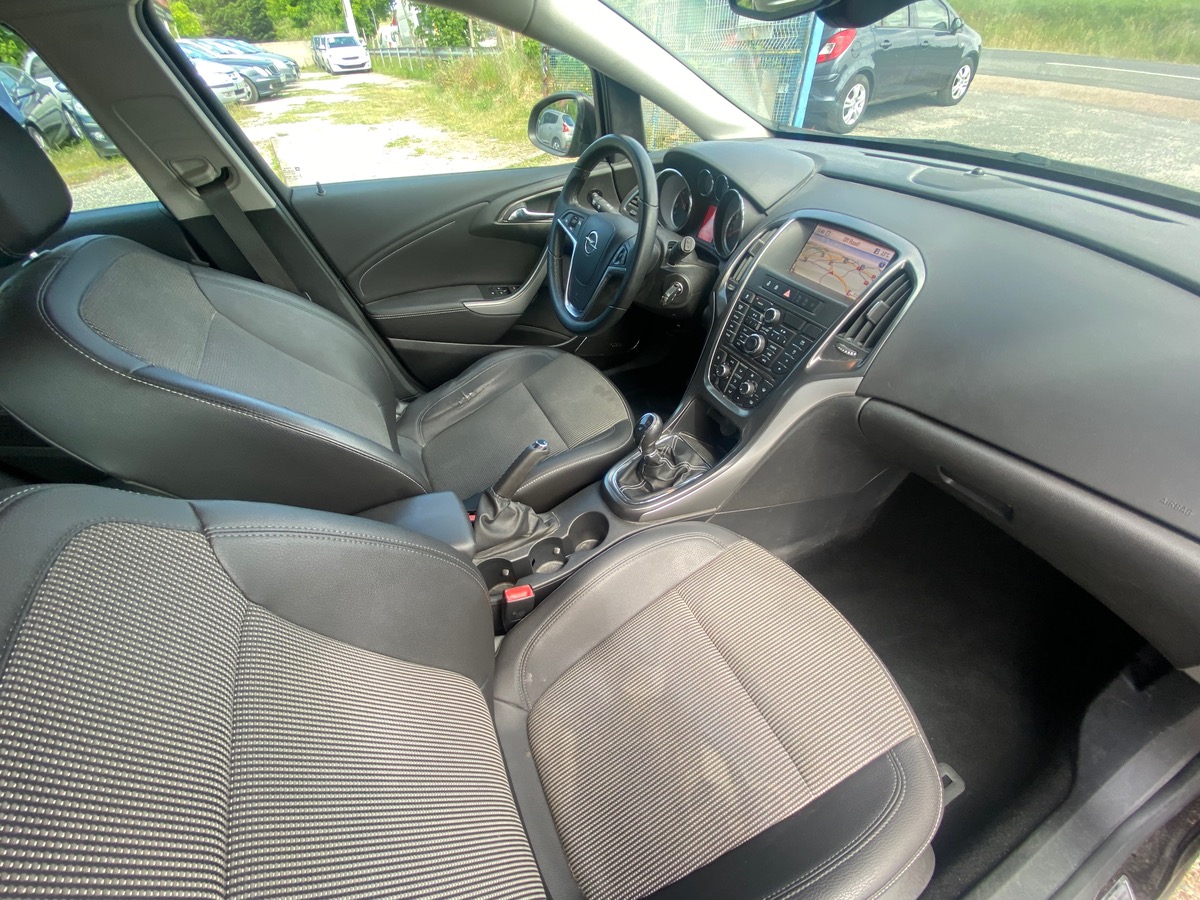 Opel Astra tourer 2.0 cdti 165cv