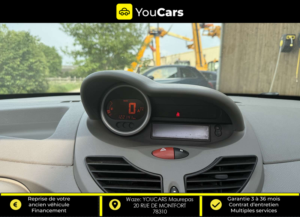 RENAULT Twingo 1.2 i INITIALE Quickshift 75 cv Boîte auto TOIT OUVRANT RADAR DE RECUL