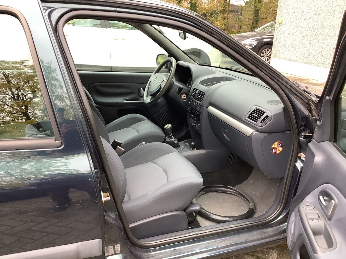 RENAULT Clio II 1.2i 60 Community