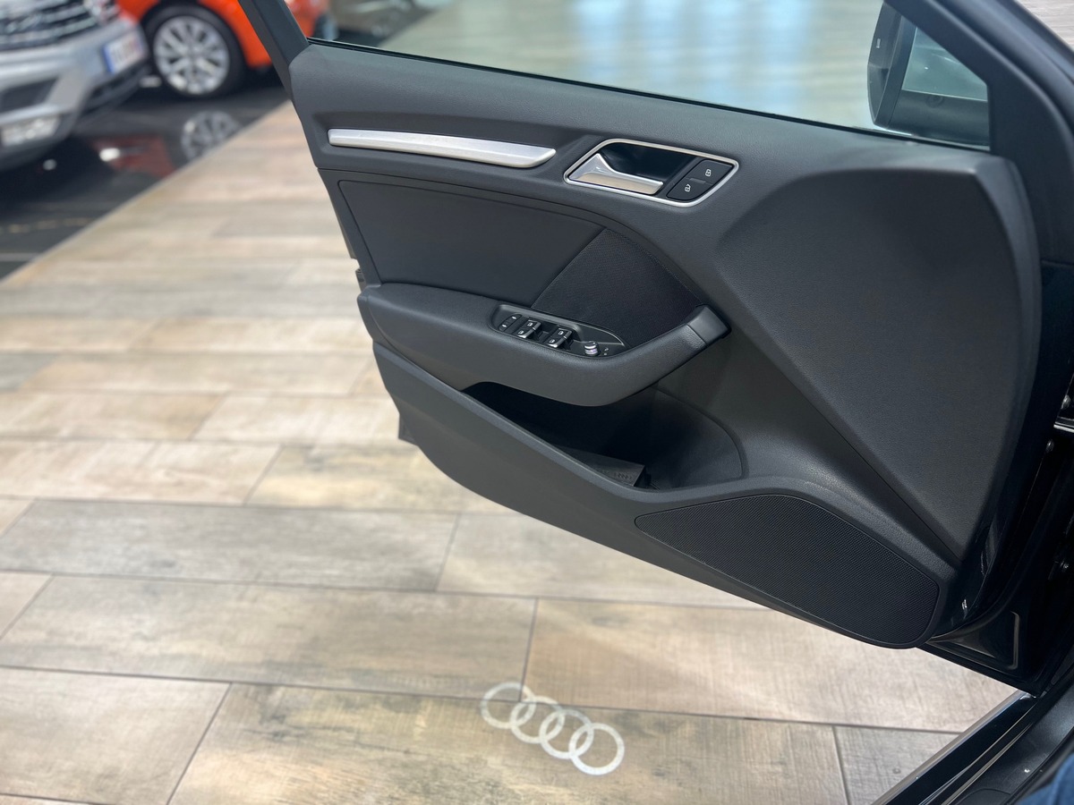 Audi S3 SPORTBACK QUATTRO TFSI 300 STRONIC 6