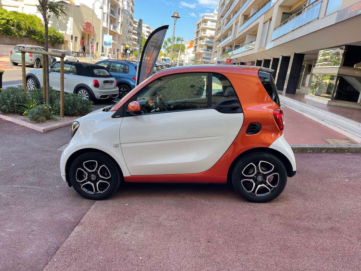 Smart FORTWO 71 CV Ecran / Radar Arr / Jantes Prime / Toit Panoramique