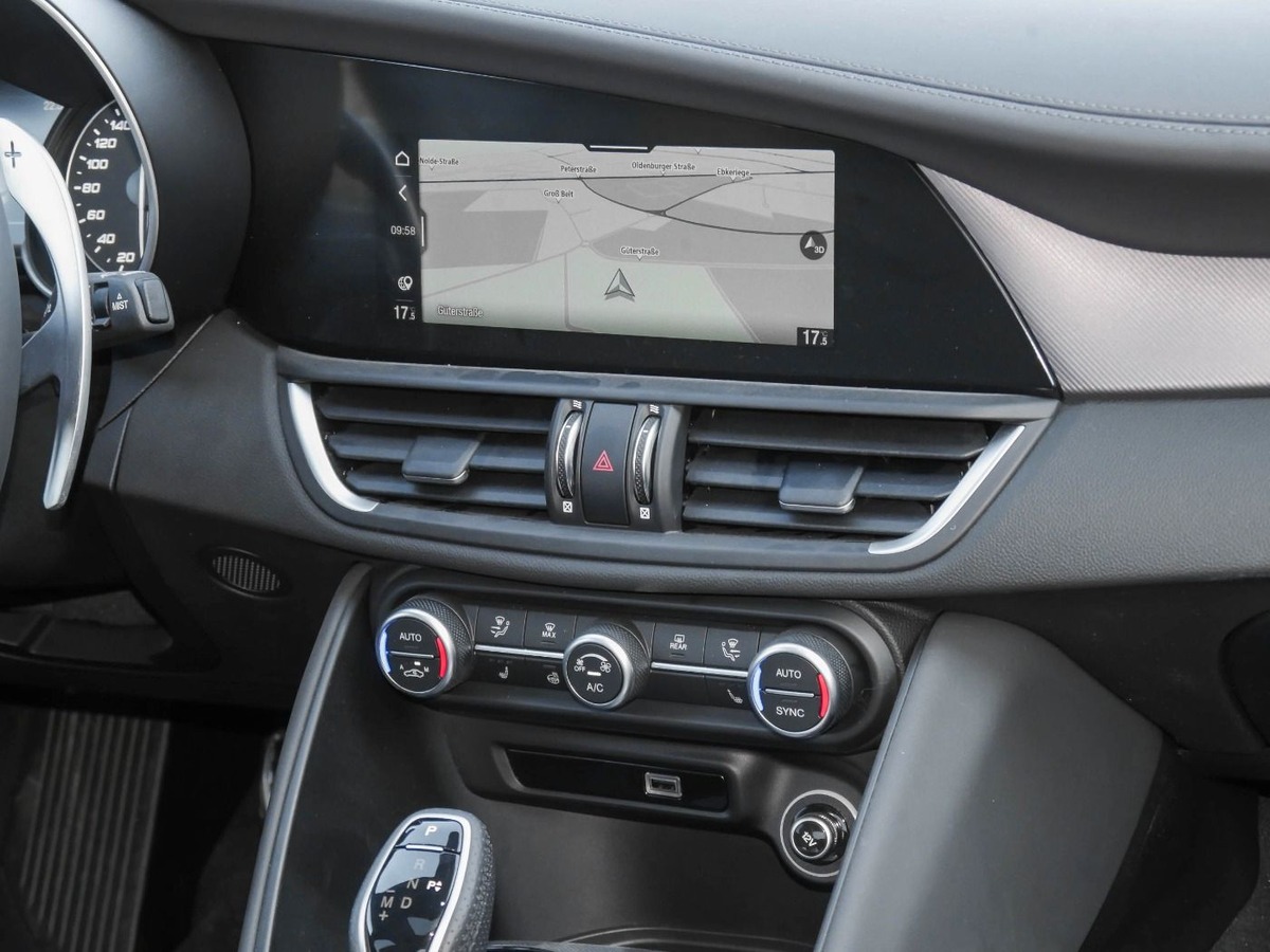 Alfa Romeo Giulia 2.0 TB 280ch Veloce Q4 AT8 Toit ouvrant Harman-Kardon