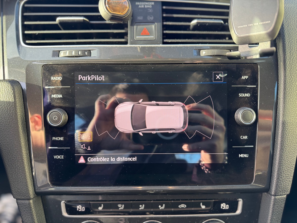 Volkswagen Golf 1.4 tsi 125 cv - BOITE AUTO - APPLE CARPLAY - AIDE PARKING AV / AR