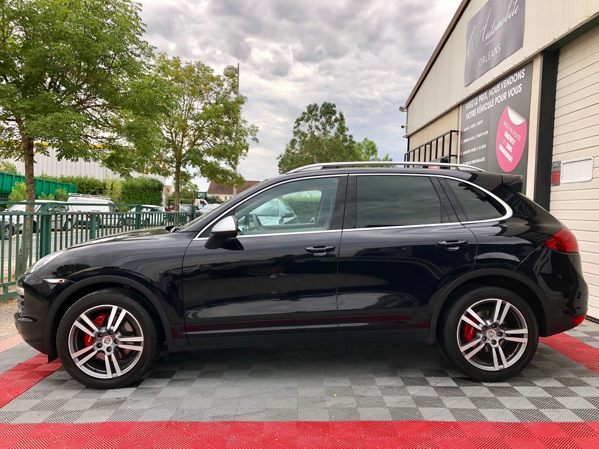 Porsche Cayenne DIESEL 3.0 240 CV NOIR