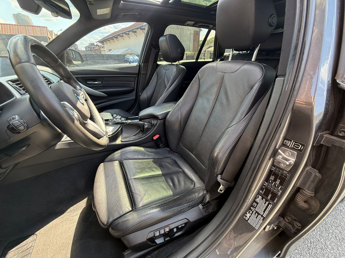 Bmw 330 D PACK M / HARMAN KARDON / VOLANT M