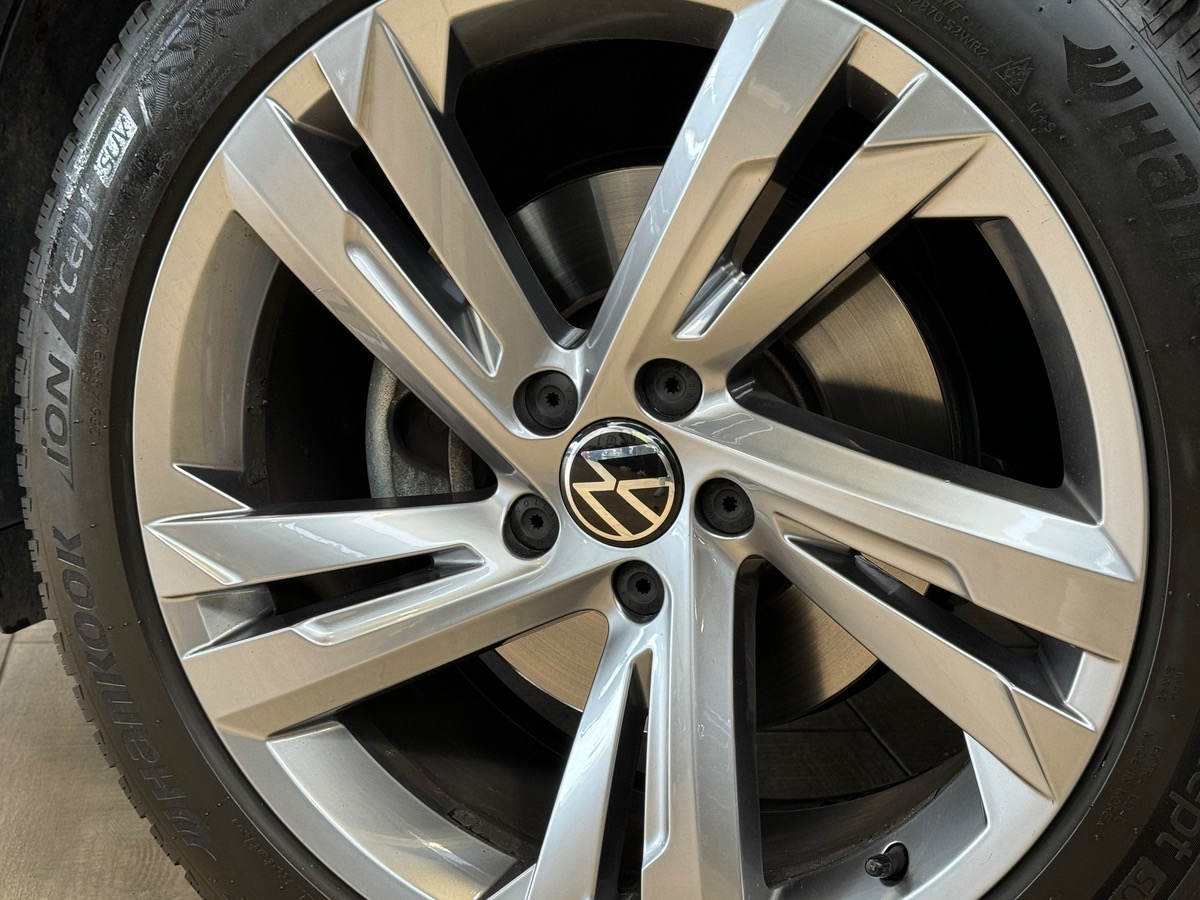 Volkswagen Tiguan 2.0 TDI 150CV 4MOTION PH2 DSG7 R-LINE TOIT OUVRANT PANORAMIQUE