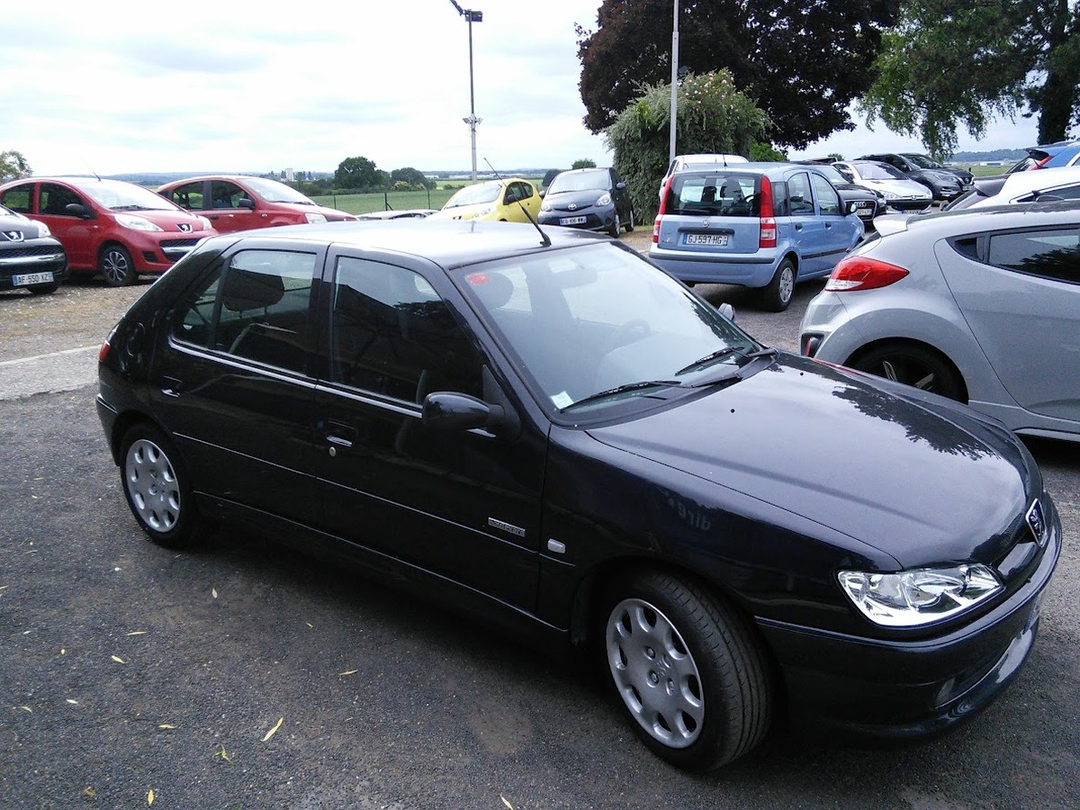 Peugeot 306 1.6 90cv boulevard CLIM
