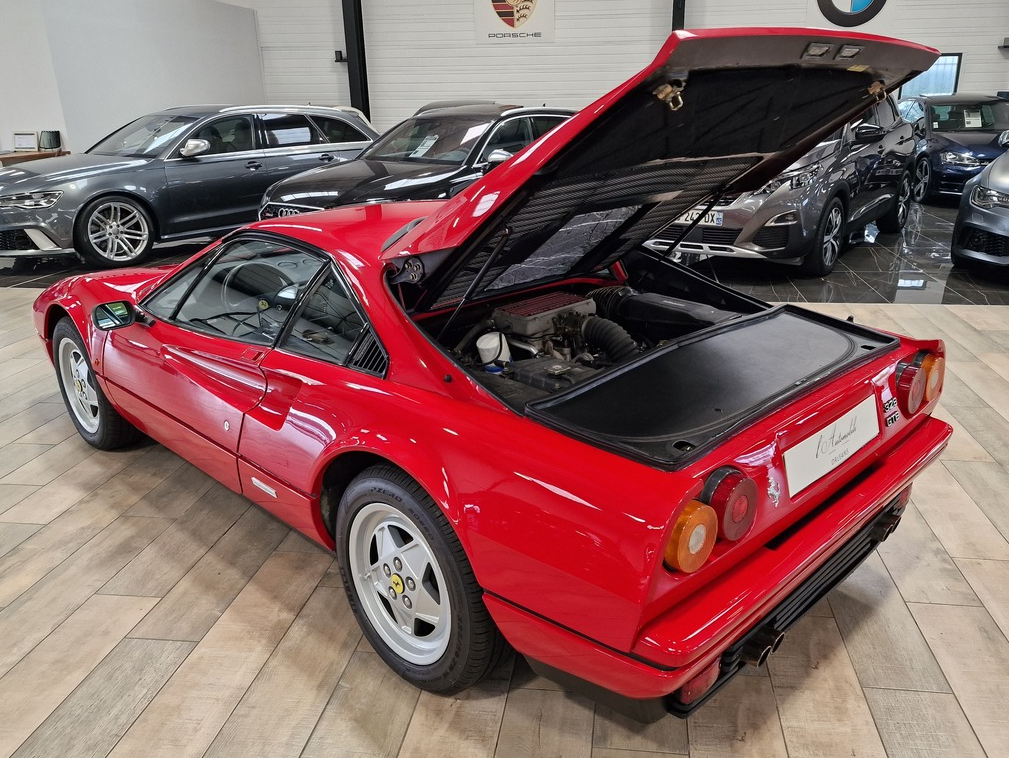 Ferrari 328 GTB 3.2 V8 270 DISTRIBUTION OK E