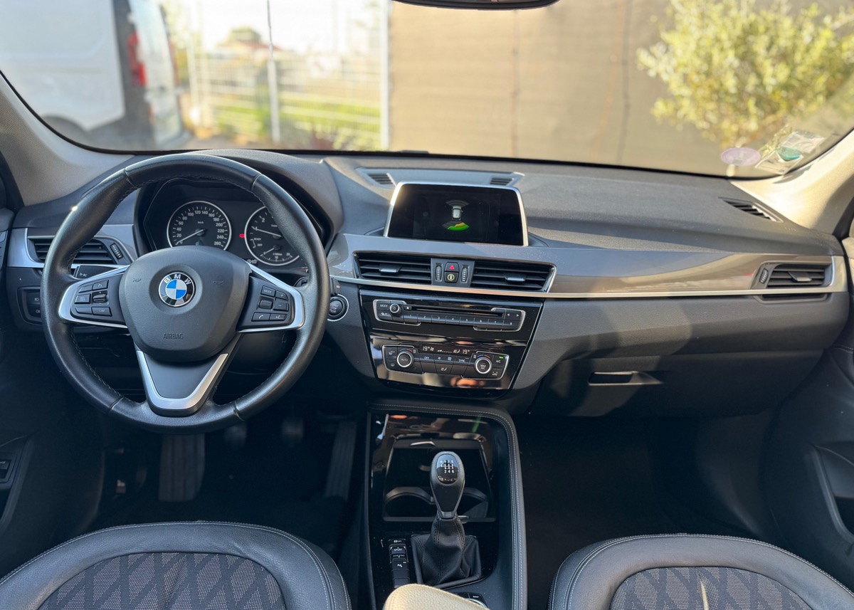 Bmw X1 (F48) SDRIVE 18I LOUNGE