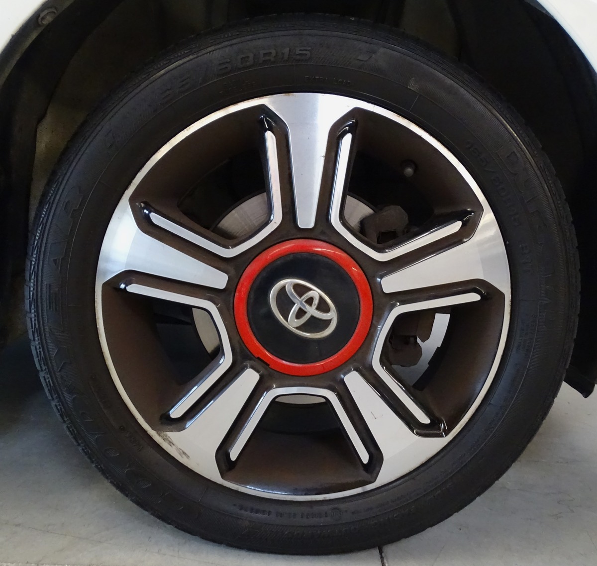 Toyota Aygo II 1.0 VVT-I 69 Ch X-PLAY 5P ( Caméra de recul / Régulateur / Clim )
