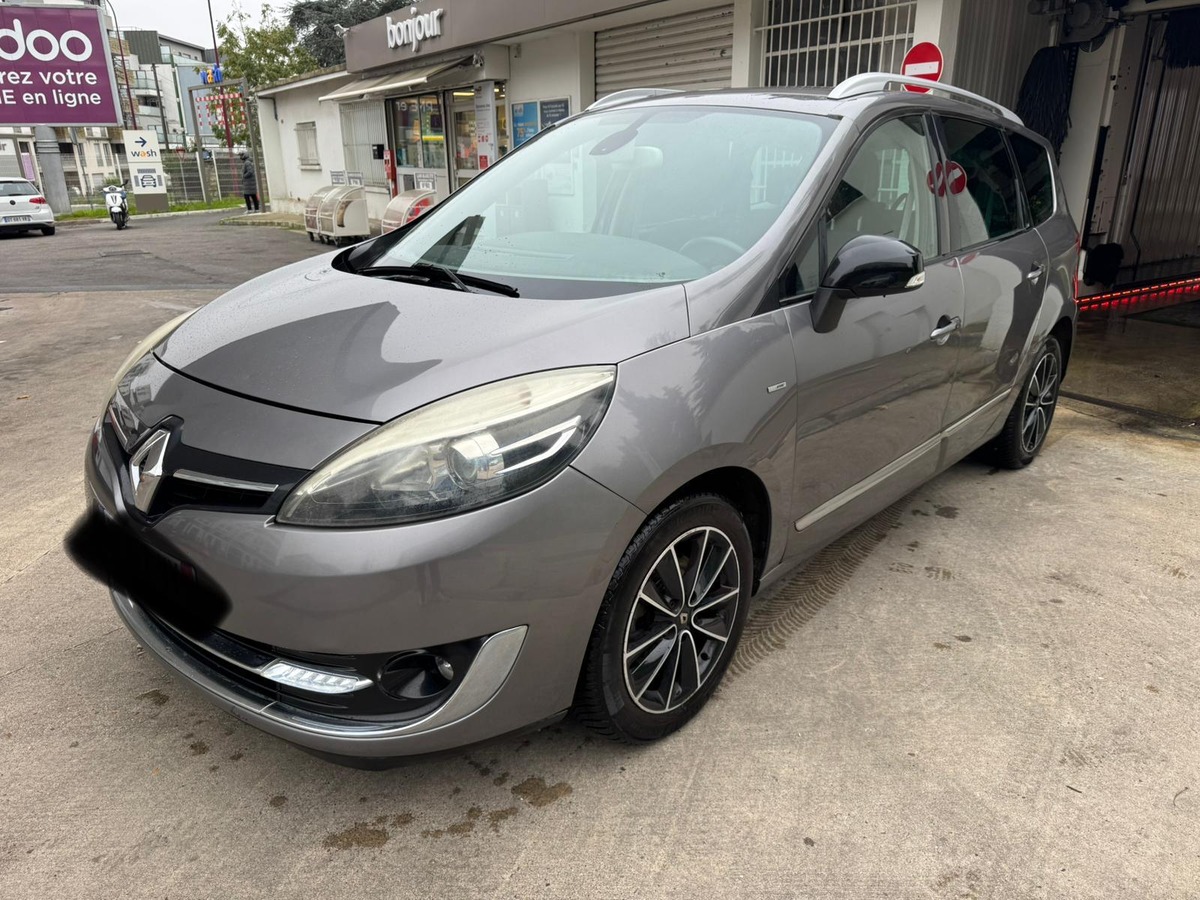 RENAULT Grand Scenic PHASE 2 1ERE MAIN BOSE 7 PLACES SUIVI GPS SEMI CUI