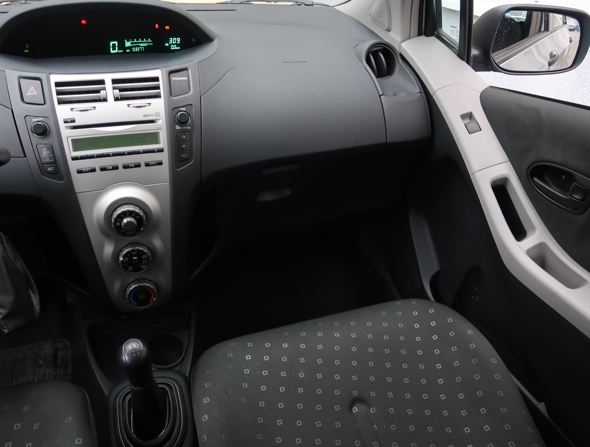 Toyota Yaris II 1.0 vvt-i
