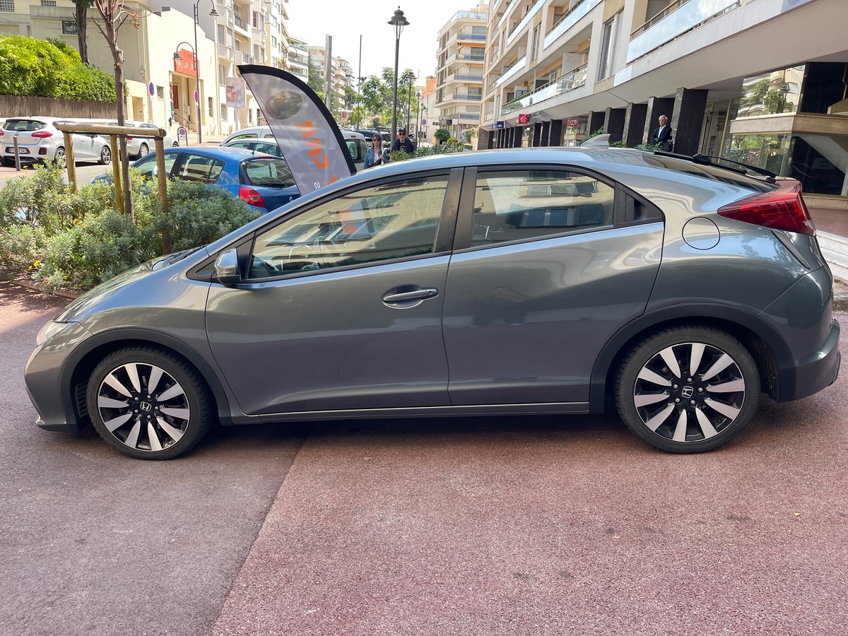 Honda Civic 1.6 dtec 120 CV / 5 Portes / Caméra / Jantes