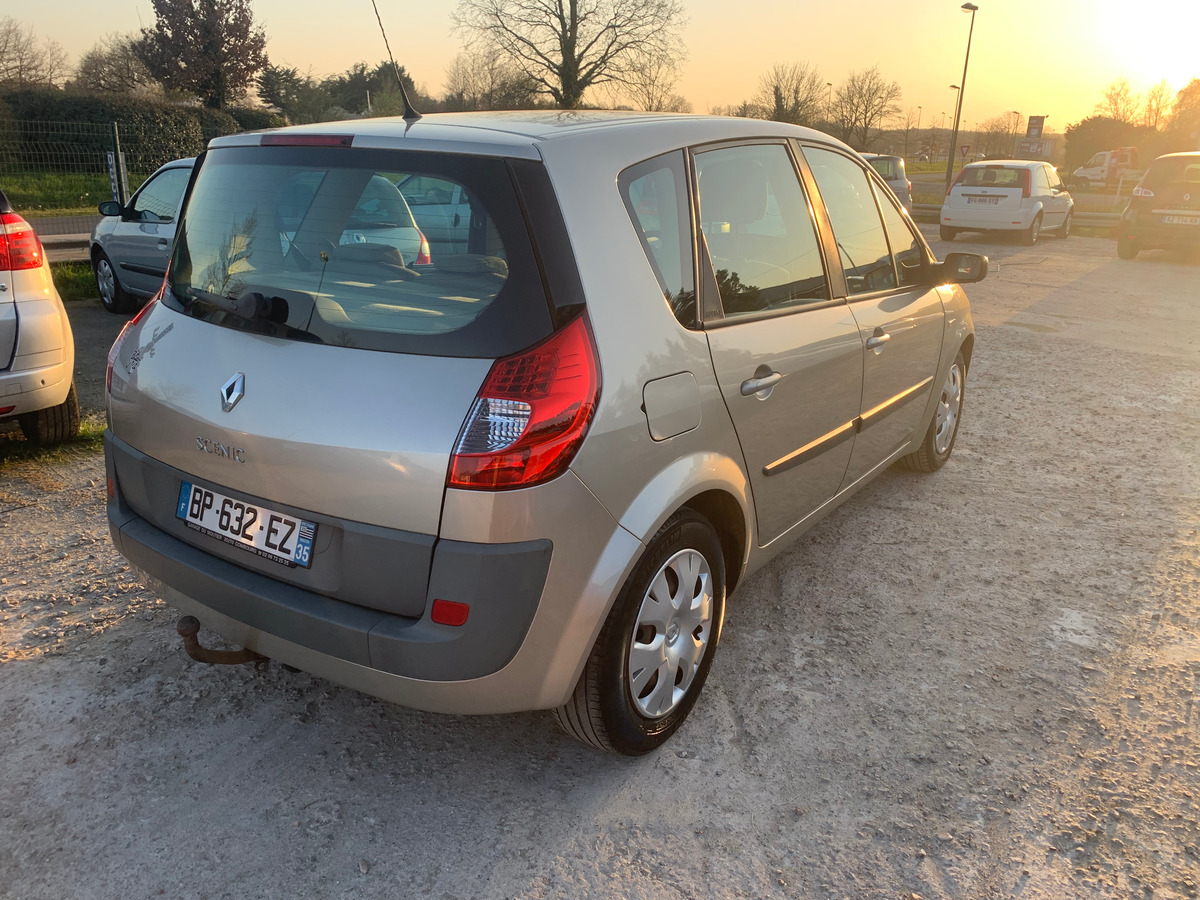 RENAULT Megane 1.9 dci 130CH 199605km