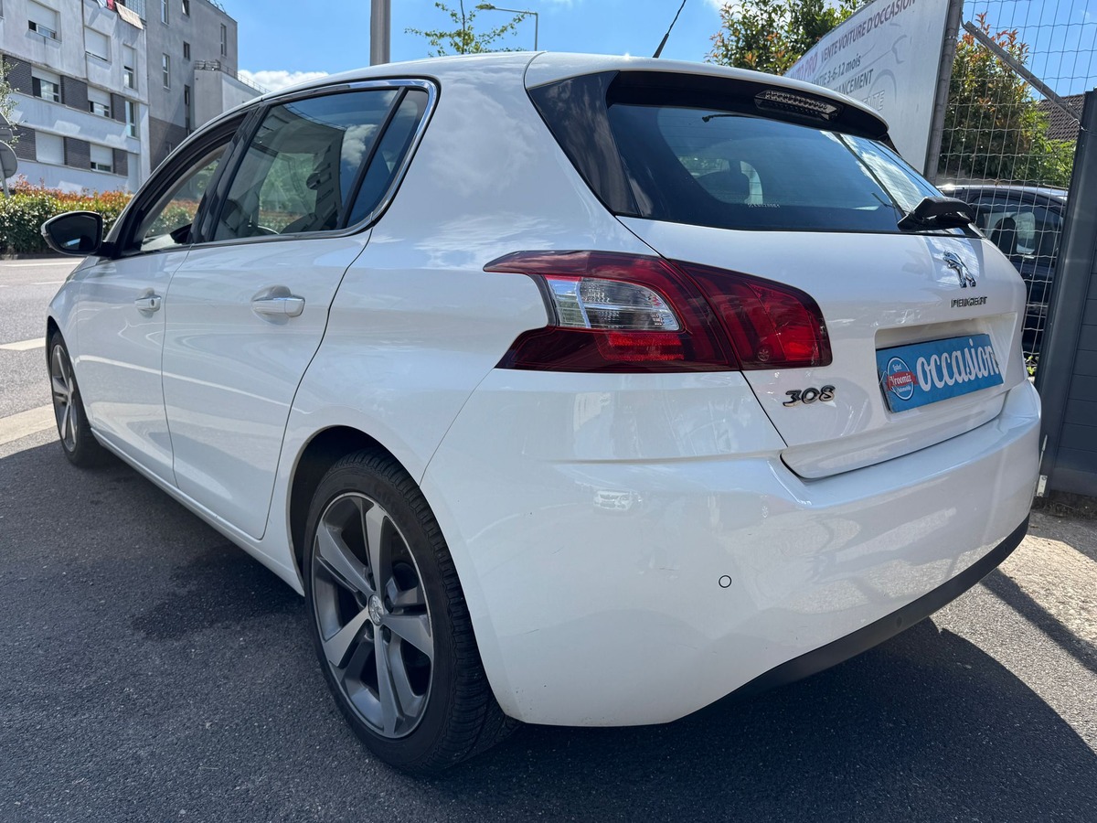 Peugeot 308 PHASE II 1.6 HDI 115 ALLURE