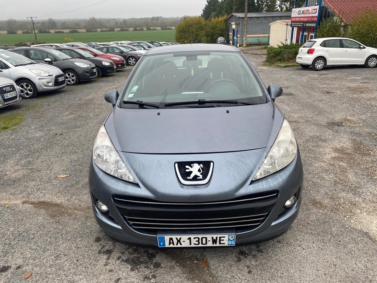 Peugeot 207 1.4 hdi 70cv phase 2 de 08/2010