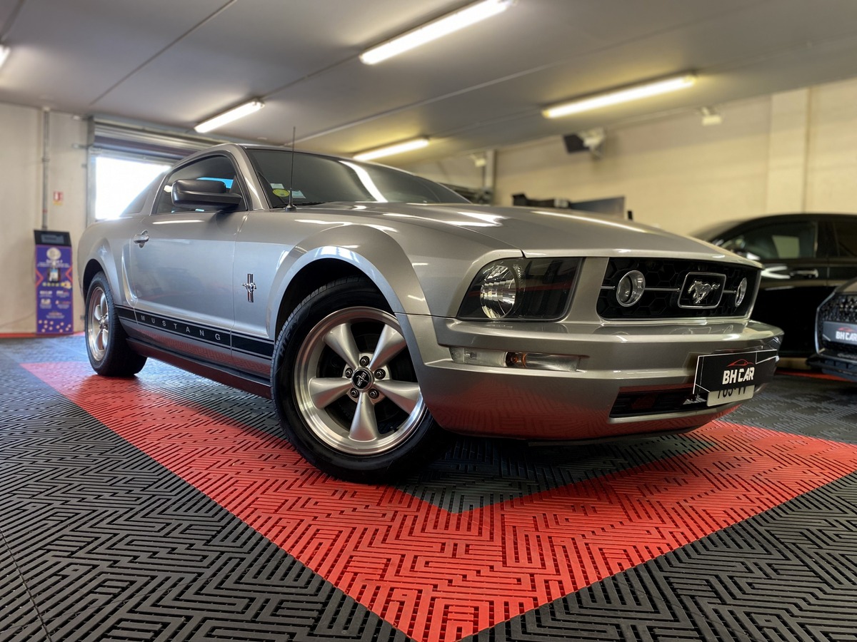 Image: Ford Mustang 4.0 L V6 210 ch BVM