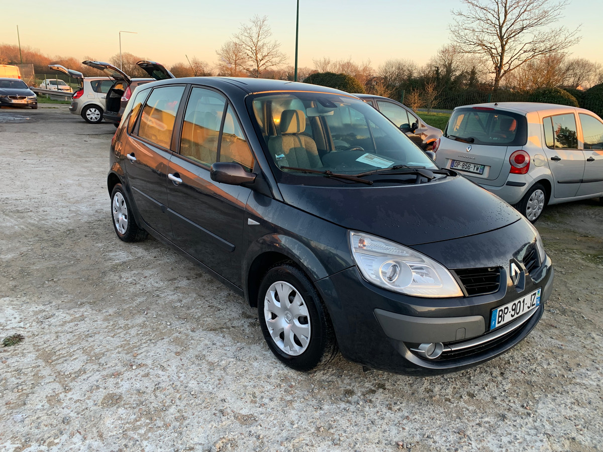 RENAULT Megane scenic 1.5 dci - 85ch 170895km