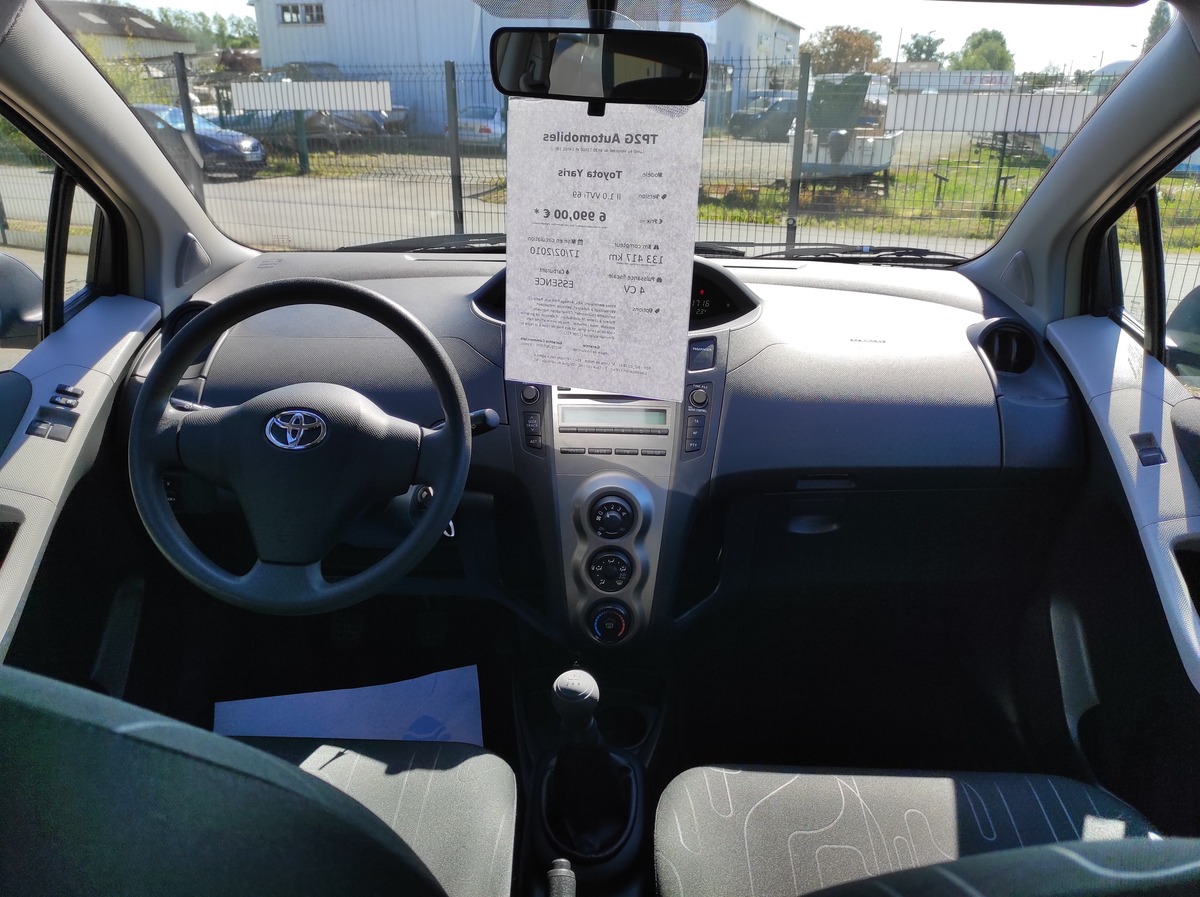 Toyota Yaris II 1.0 VVTi 69