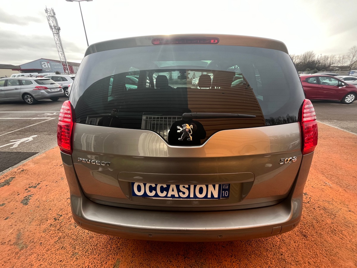 Peugeot 5008 1.6 HDi 110 CH