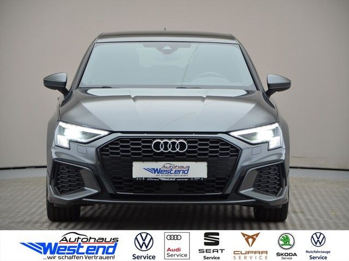 Audi A3 Sportback IV 40 TFSI e 204ch S line S tronic 6/B&O/toit ouvrant/feux matriciels/tête haute