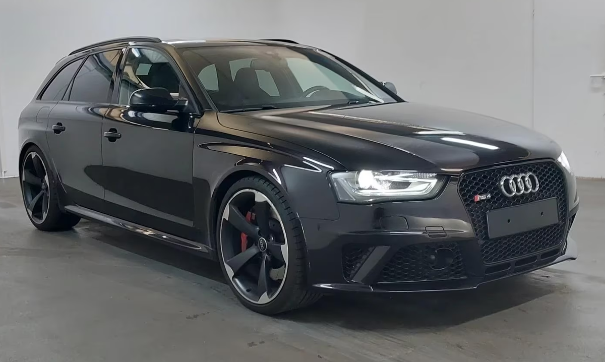 Audi RS4 Avant IV 4.2 V8 FSI 450ch quattro S tronic 7 Bang&Olufsen Toit ouvrant Caméra